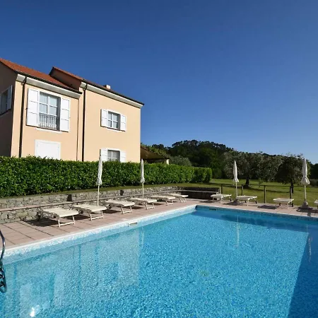 Holiday home Locazione Turistica Rosa