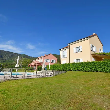 Locazione Turistica Rosa Vakantiehuis *